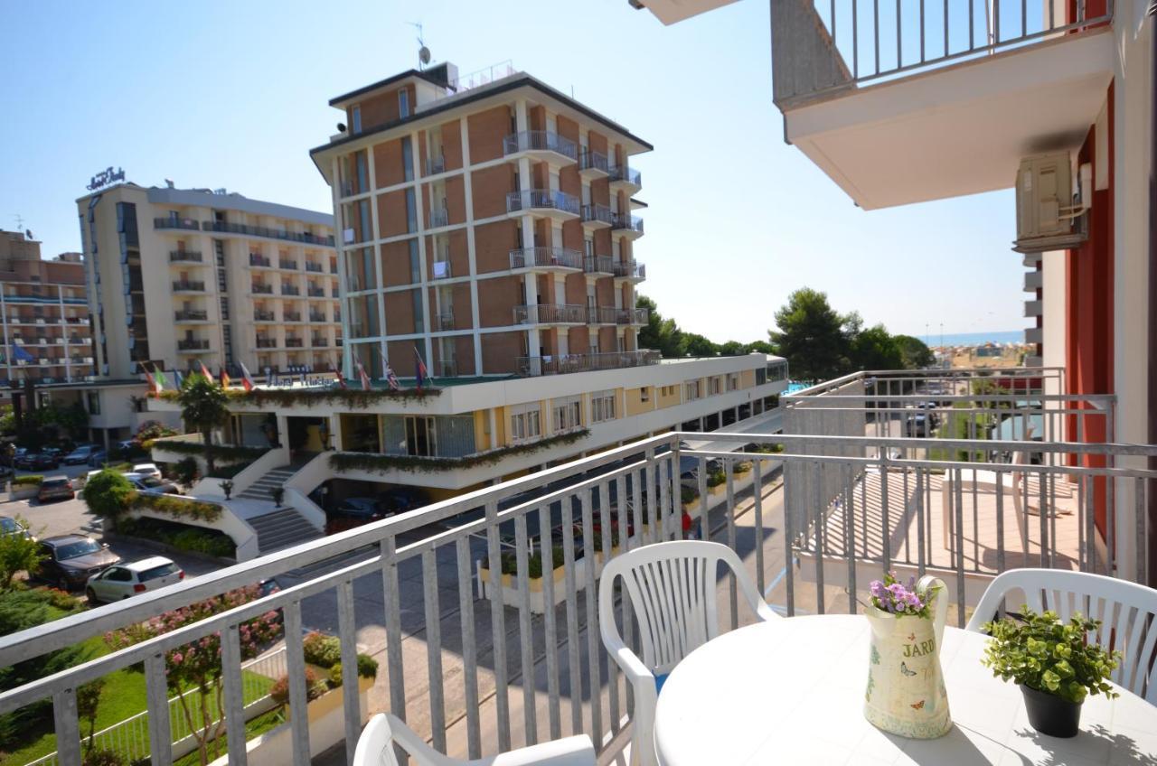 Smeralda Bibione Exteriör bild